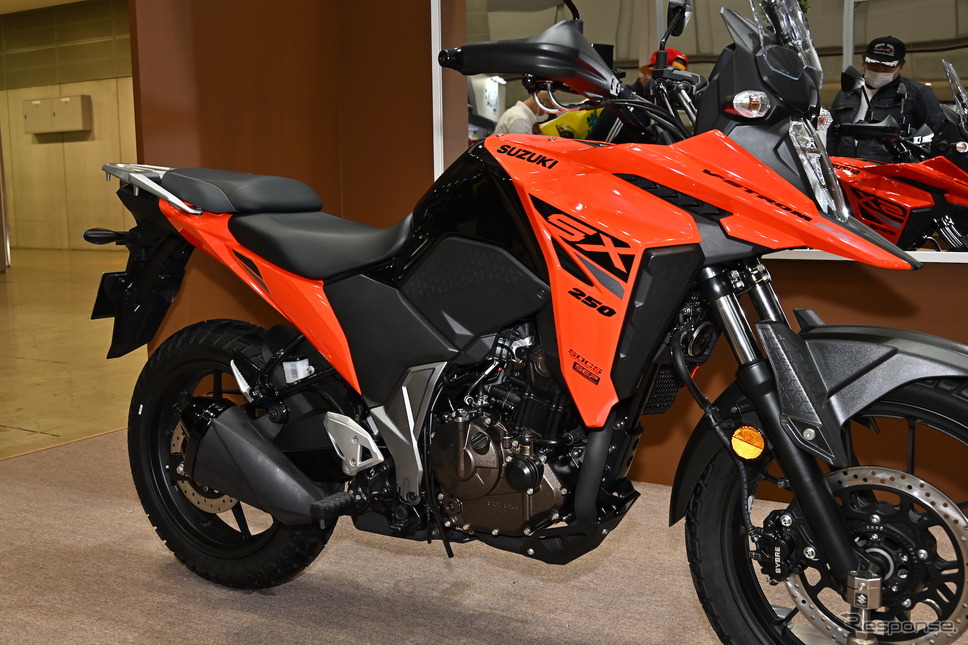 スズキ VストロームSX（東京モーターサイクルショー2023）《写真撮影 雪岡直樹》