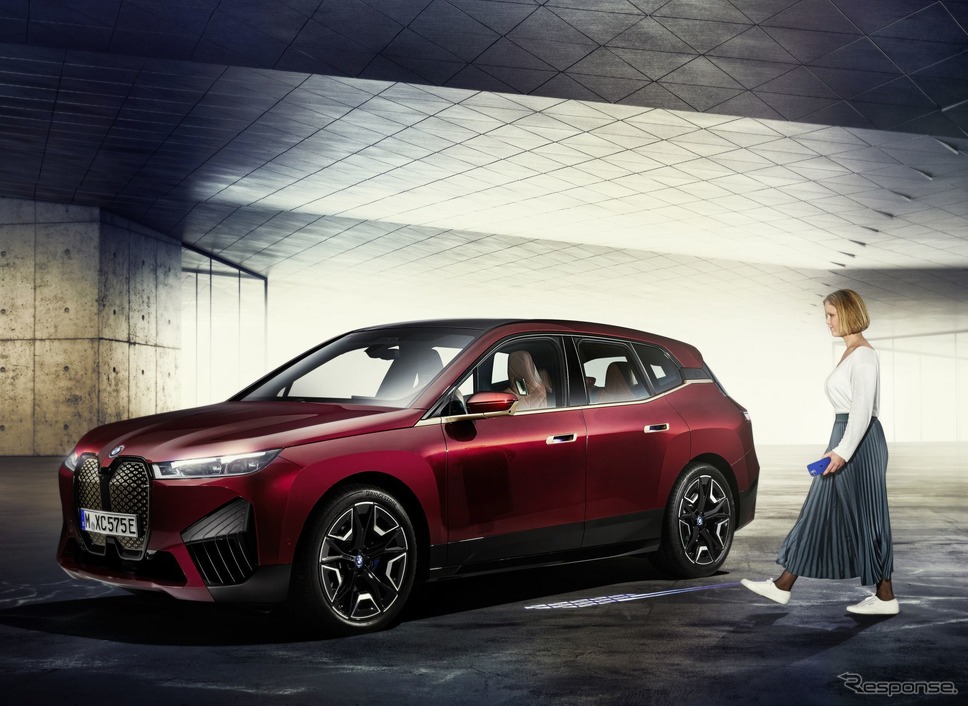 BMW iX の「BMW デジタルキー・プラス」のイメージ《photo by BMW》