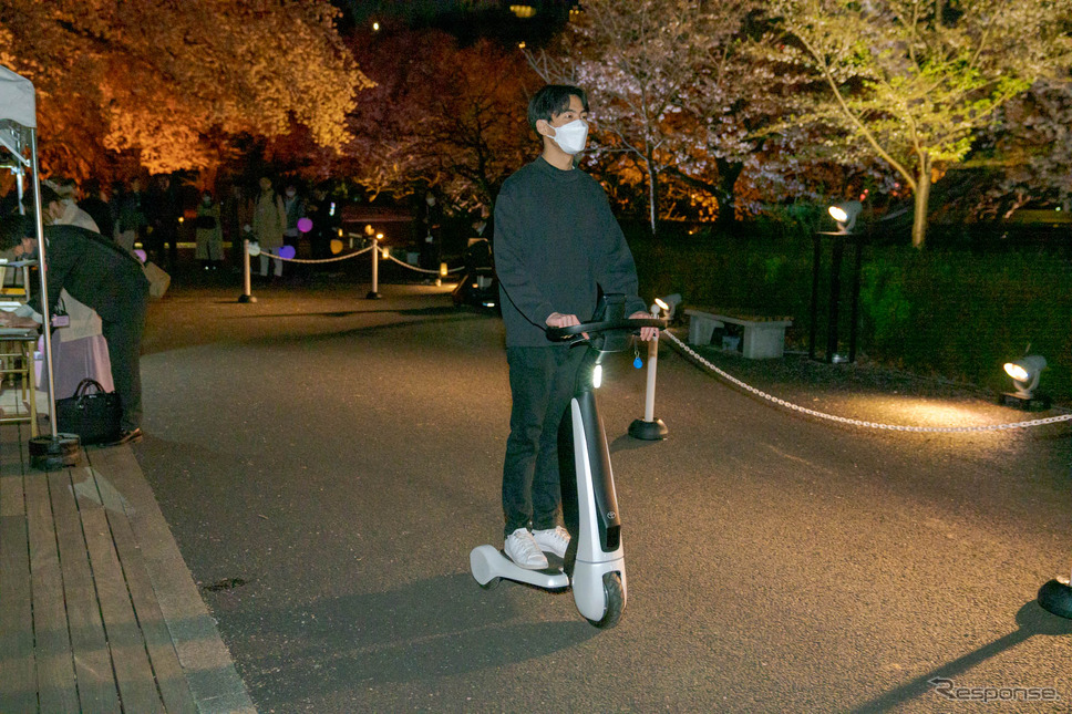安定して走行できるので、恐怖感はない。《写真撮影 関口敬文》