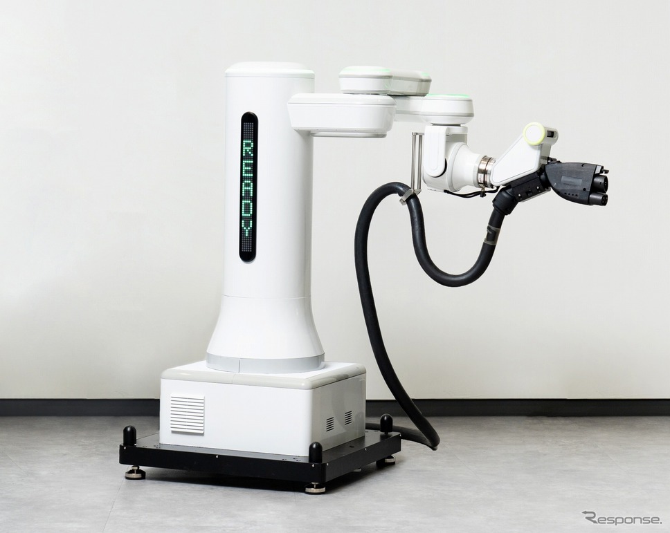 EV用自動充電ロボット《写真提供:Hyundai Mobility Japan》
