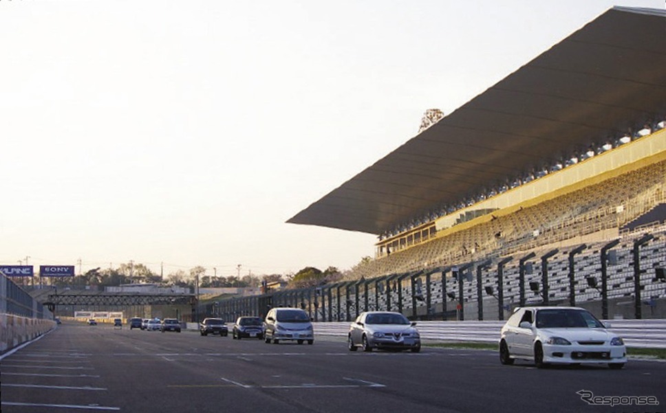 サーキットクルーズ《写真提供 ホンダモビリティランド》