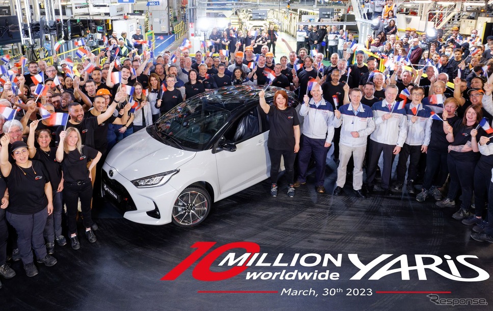 トヨタ・ヤリスの世界累計販売1000万台目となった「GRスポーツ」。フランスのTMMFからラインオフ。《photo by Toyota》