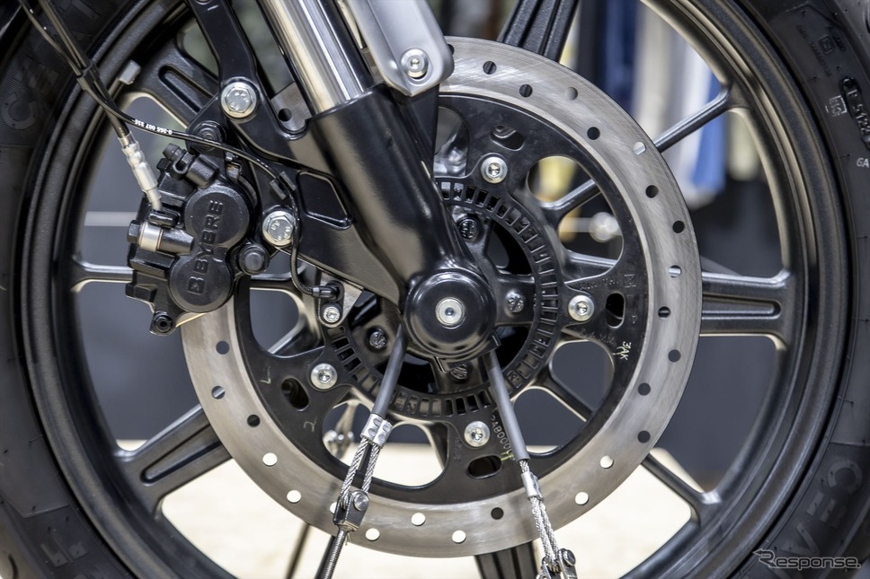 ロイヤルエンフィールド スーパーメテオ650(東京モーターサイクルショー2023)《写真撮影 山内潤也》