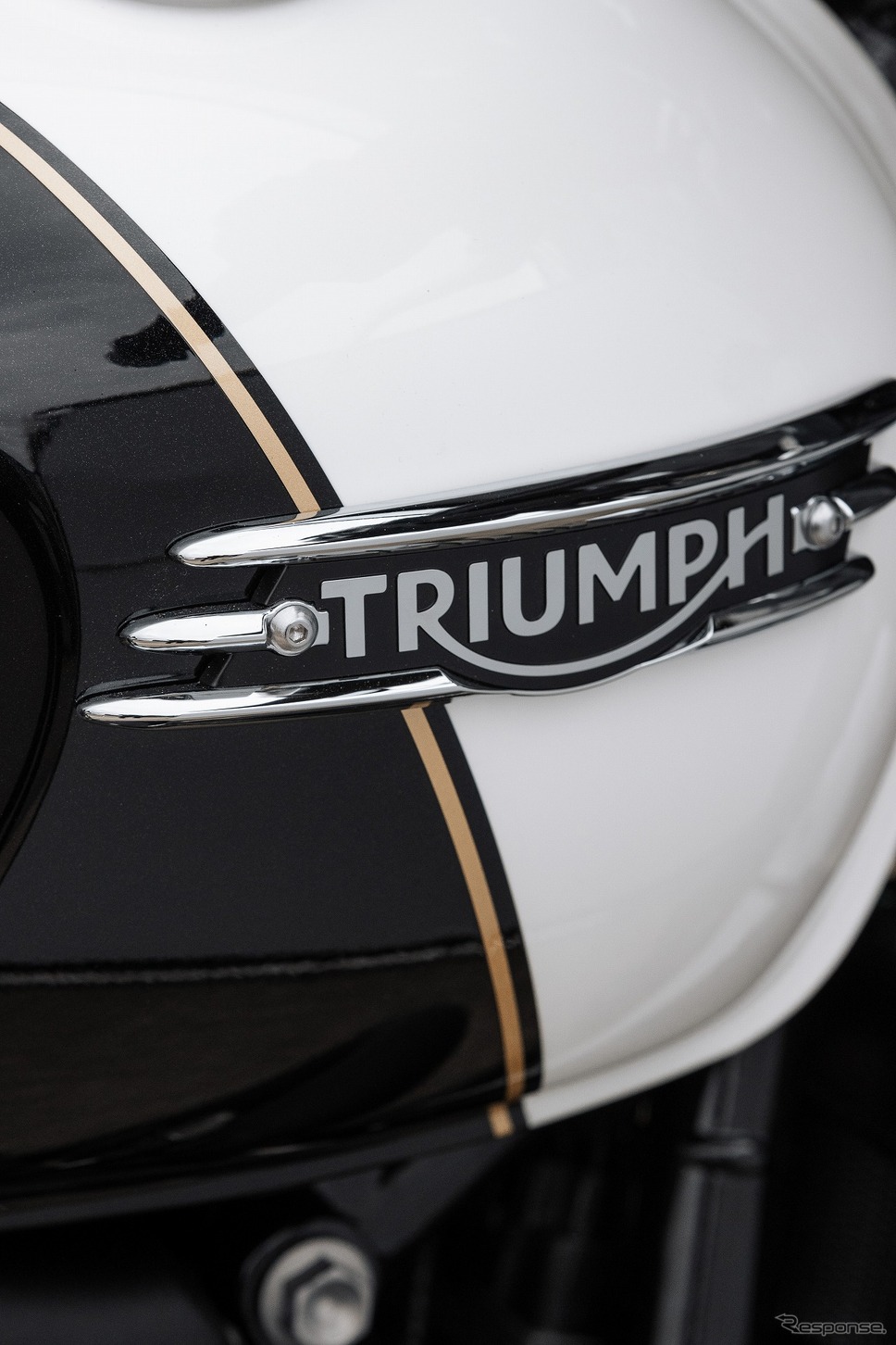 トライアンフ ボンネビルT120ブラックDGR限定エディション《写真提供:トライアンフモーターサイクルズジャパン》