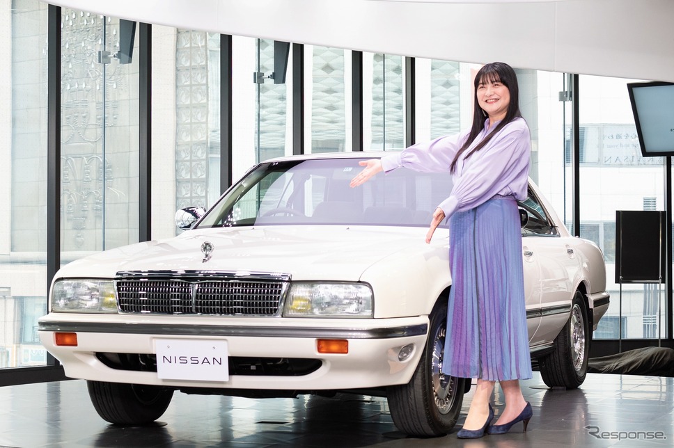 伊藤かずえと愛車のシーマ（1990年式）《写真提供 日産自動車》