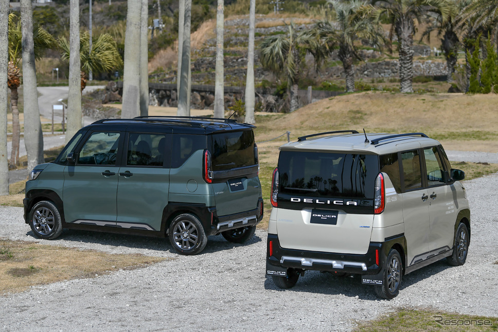 三菱 デリカミニ。右はディーラーオプション アクティブトーンスタイル装着車《写真撮影 中野英幸》