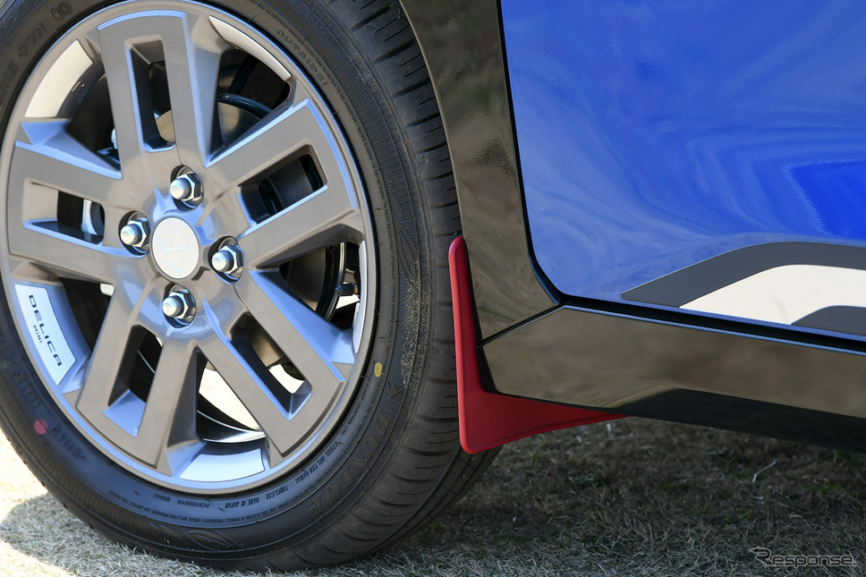 三菱 デリカミニ T Premium(ディーラーオプション ワイルドアドベンチャースタイル装着車)《写真撮影 中野英幸》