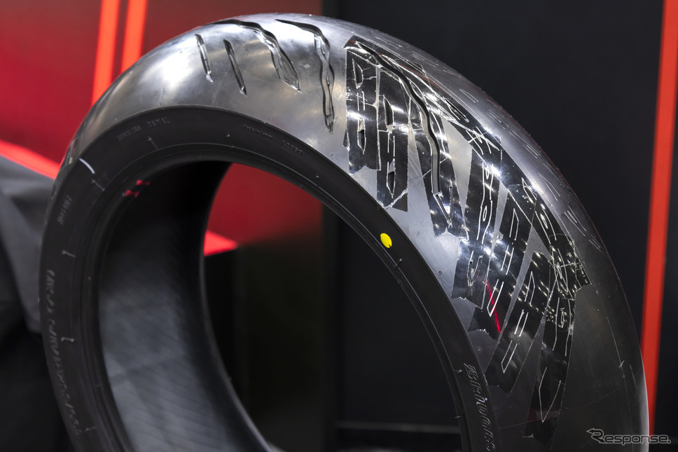 タイヤグルービング/東京モーターサイクルショー2023《写真撮影 郡大二郎》