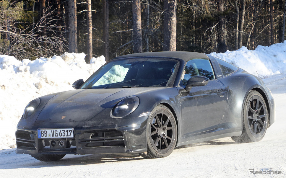 ポルシェ 911タルガ 改良新型プロトタイプ(スクープ写真)《APOLLO NEWS SERVICE》
