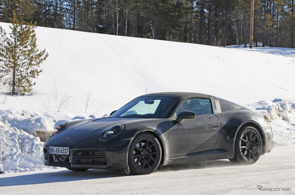 ポルシェ 911タルガ 改良新型プロトタイプ(スクープ写真)《APOLLO NEWS SERVICE》