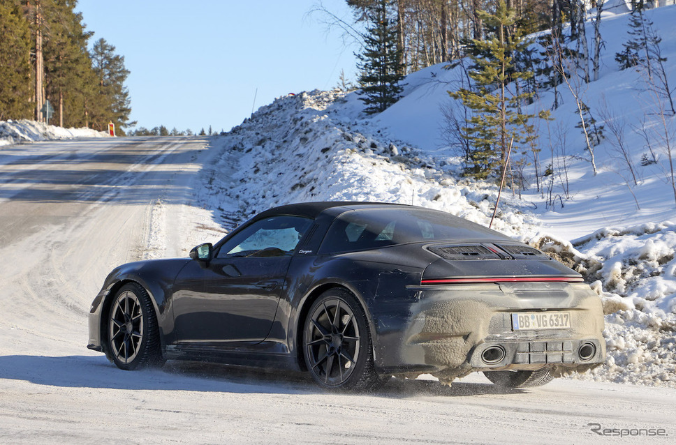 ポルシェ 911タルガ 改良新型プロトタイプ(スクープ写真)《APOLLO NEWS SERVICE》