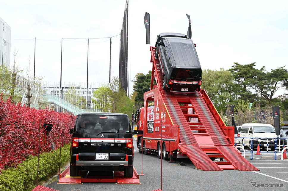 三菱 デリカD:5のデモンストレーション《写真撮影 安藤貴史》