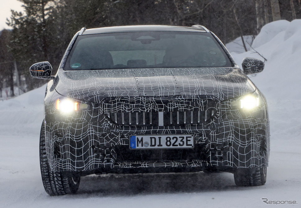 BMW i5ツーリング M60 プロトタイプ(スクープ写真)《APOLLO NEWS SERVICE》