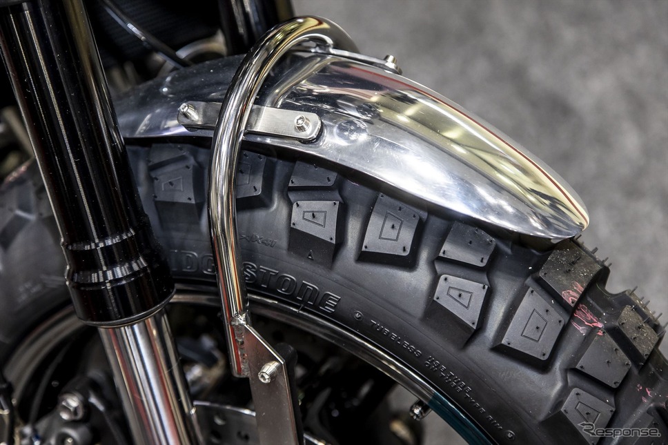 トライアンフ トライデント660カスタム(東京モーターサイクルショー2023)《写真撮影 山内潤也》