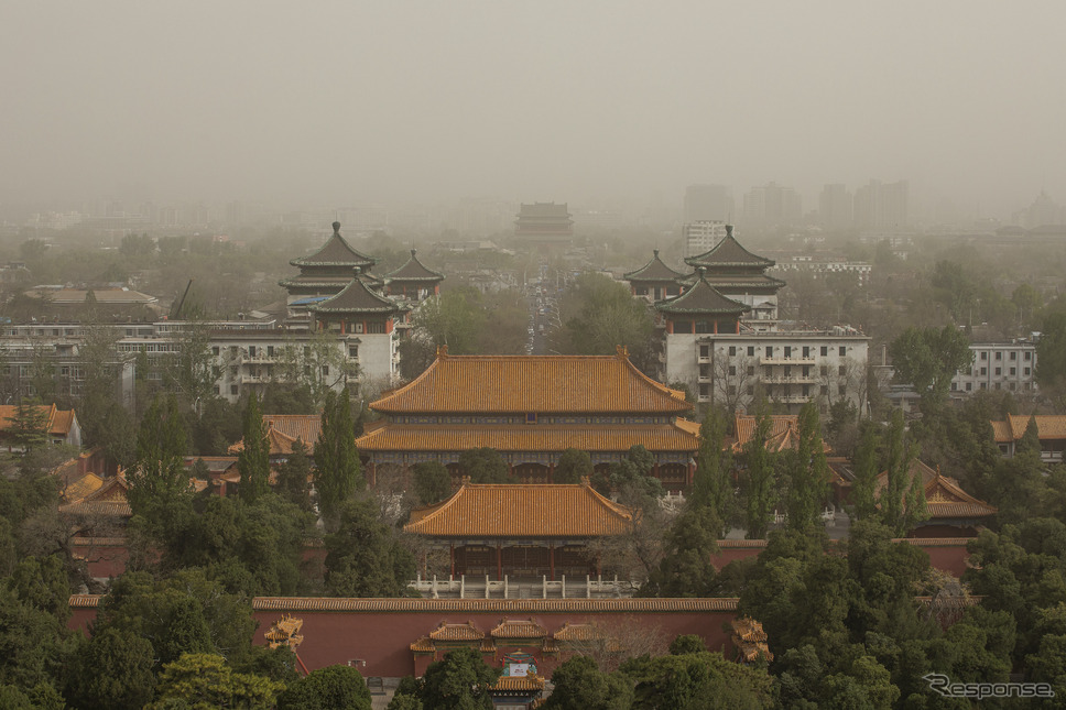 中国・北京での黄砂（4月11日）《Photo by VCG/VCG via Getty Images/ゲッティイメージズ》
