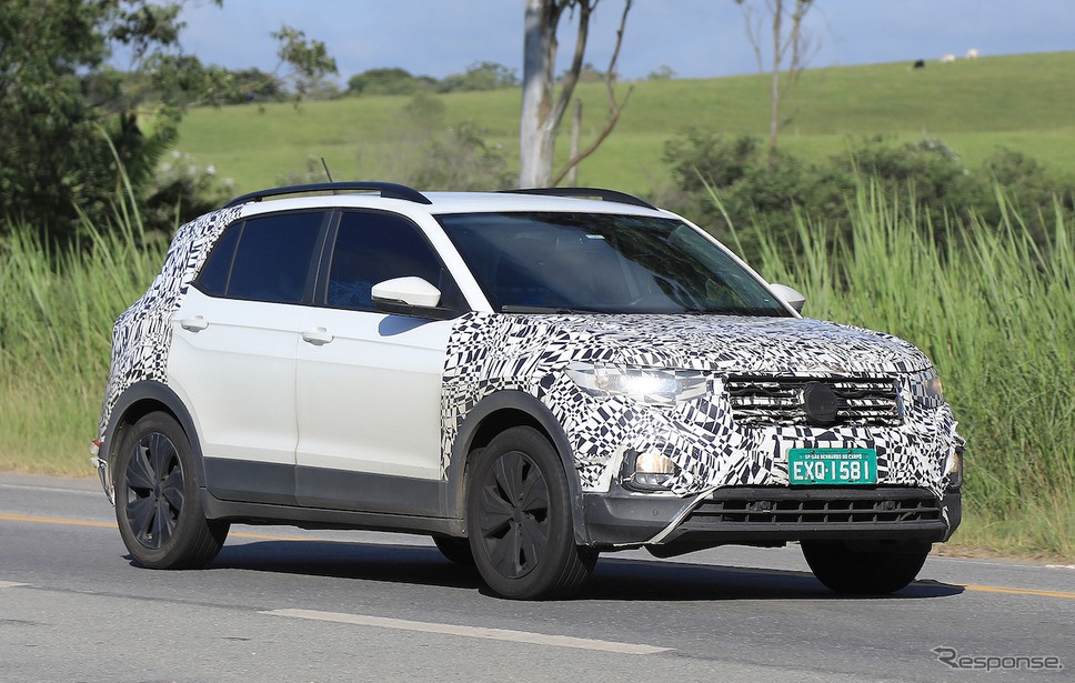VW T-Cross 改良新型プロトタイプ(スクープ写真)《APOLLO NEWS SERVICE》