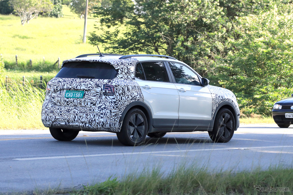 VW T-Cross 改良新型プロトタイプ(スクープ写真)《APOLLO NEWS SERVICE》