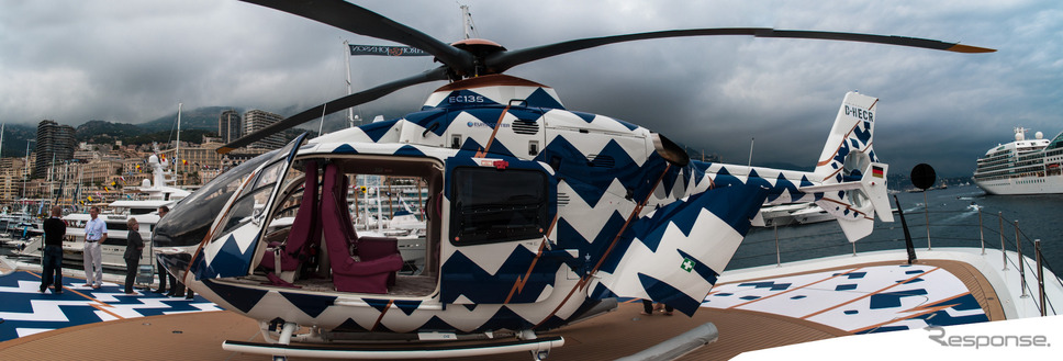 2013年ユーロコプターEC135ジグザグ《photo by Foglizzo Leather》