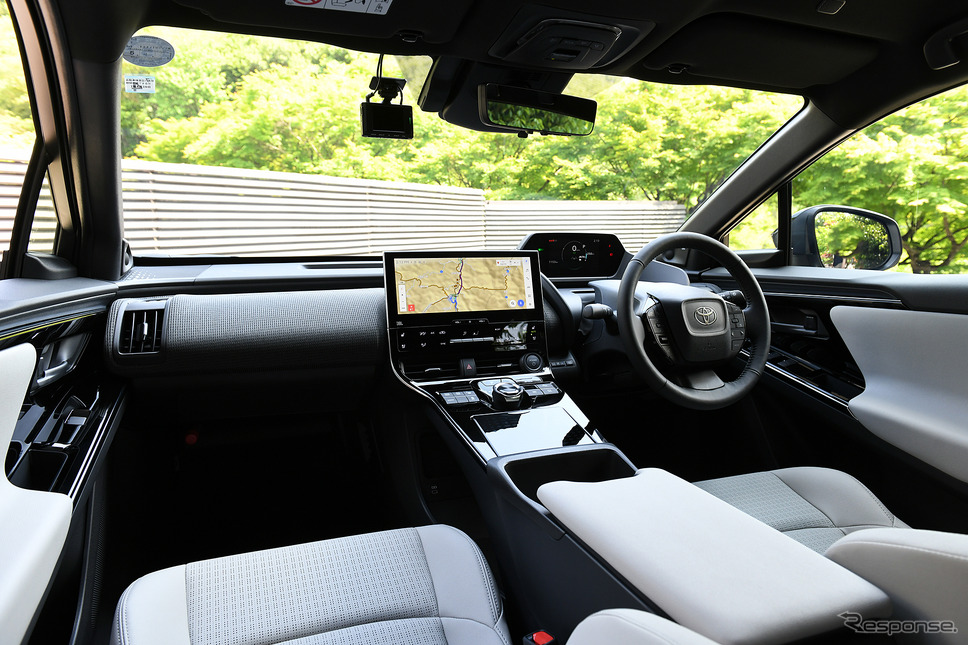 トヨタ bZ4Xのインテリア《写真撮影 中野英幸》