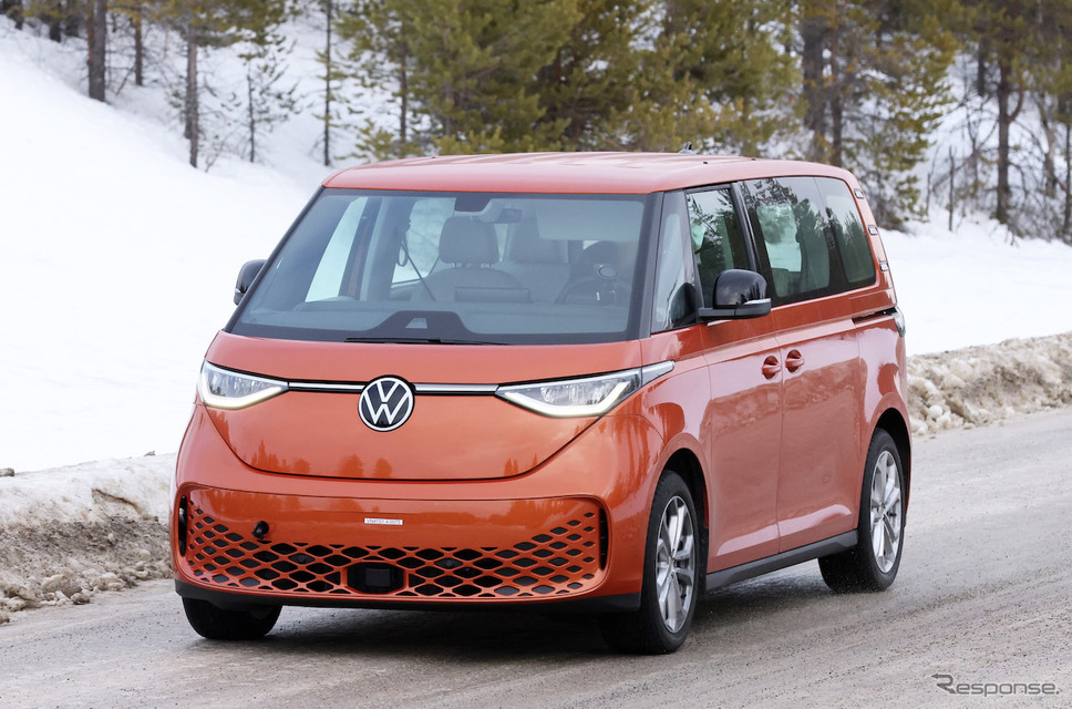 VW ID. Buzz ロングバージョン 市販型プロトタイプ(スクープ写真)《APOLLO NEWS SERVICE》