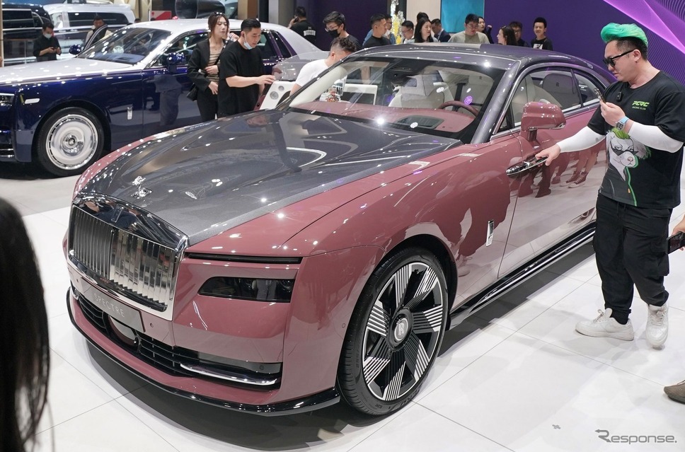 ロールスロイス・スペクター のワンオフモデル(上海モーターショー2023)《photo by Rolls-Royce》