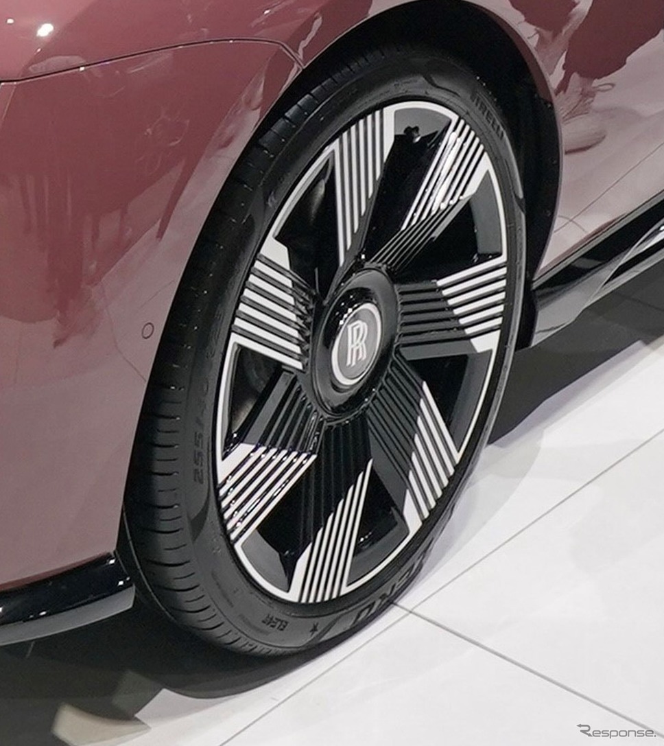 ロールスロイス・スペクター のワンオフモデル(上海モーターショー2023)《photo by Rolls-Royce》