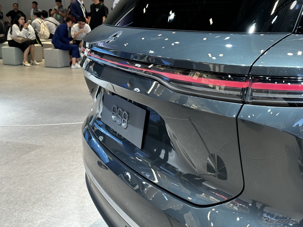 NIO ES8(上海モーターショー2023)《写真撮影 八杉理@現代文化研究所》