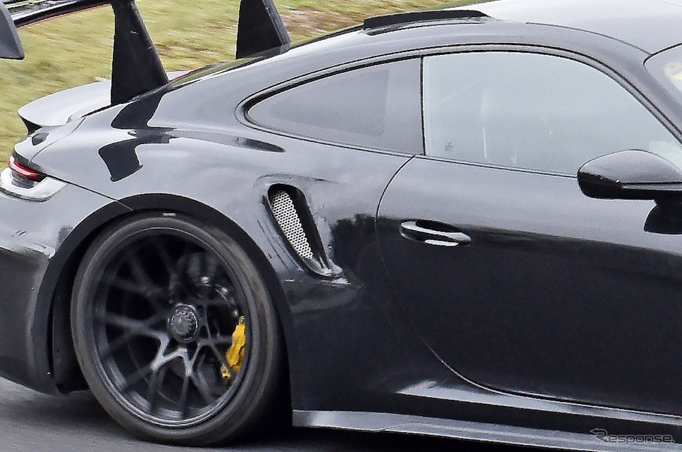 ポルシェ 911 GT2 RS 次期型プロトタイプ(スクープ写真)《APOLLO NEWS SERVICE》