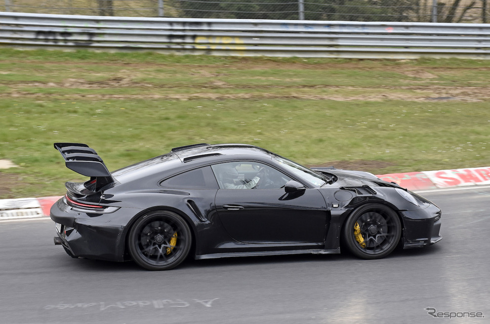 ポルシェ 911 GT2 RS 次期型プロトタイプ(スクープ写真)《APOLLO NEWS SERVICE》