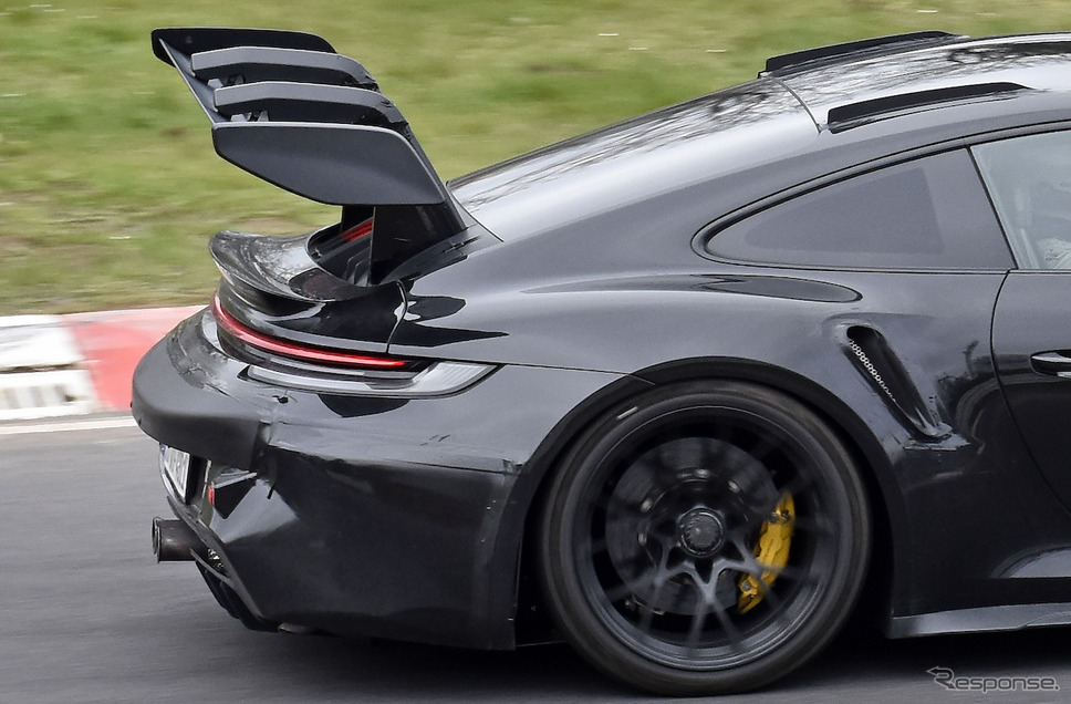 ポルシェ 911 GT2 RS 次期型プロトタイプ(スクープ写真)《APOLLO NEWS SERVICE》