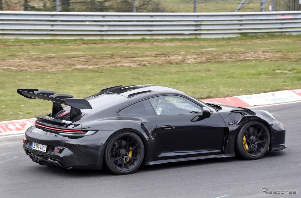 ポルシェ 911 GT2 RS 次期型プロトタイプ(スクープ写真)《APOLLO NEWS SERVICE》