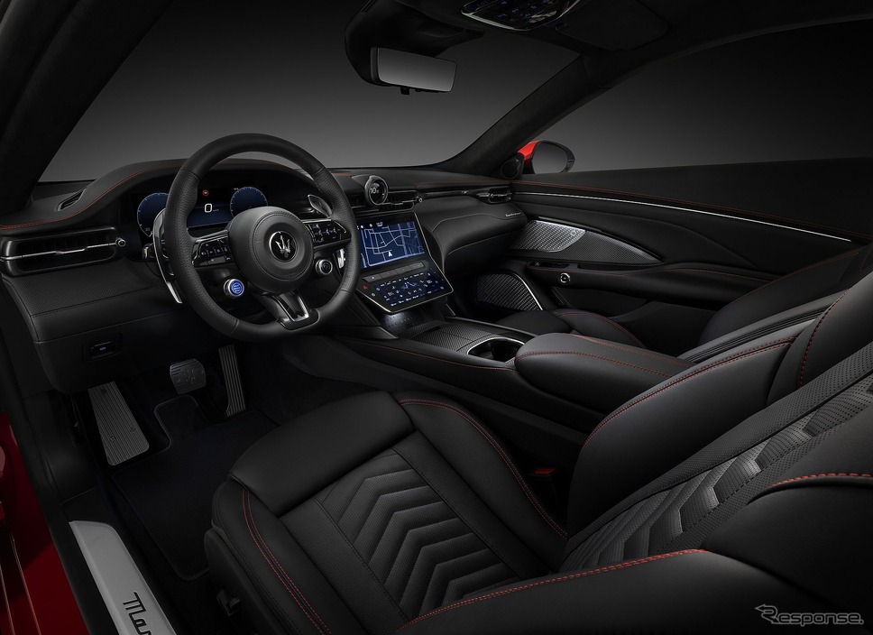 マセラティ・グラントゥーリズモ 新型の「トロフェオ」《photo by Maserati》