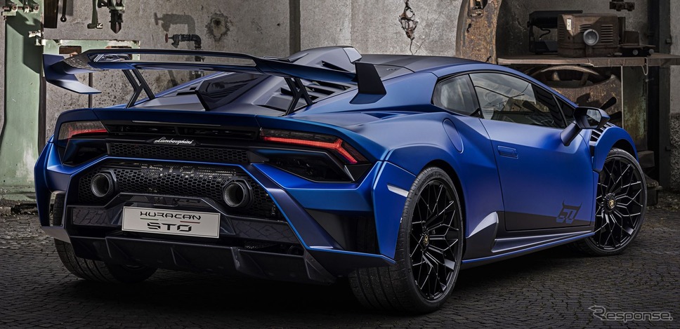 ランボルギーニ・ウラカン STO の創業60周年記念車《photo by Lamborghini》