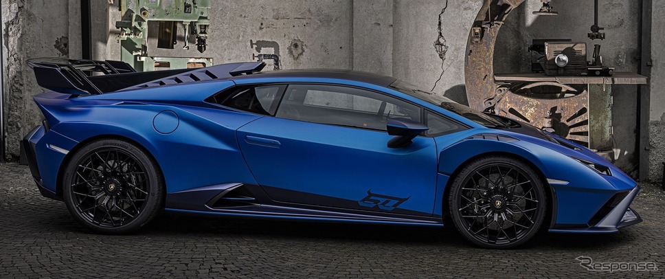 ランボルギーニ・ウラカン STO の創業60周年記念車《photo by Lamborghini》