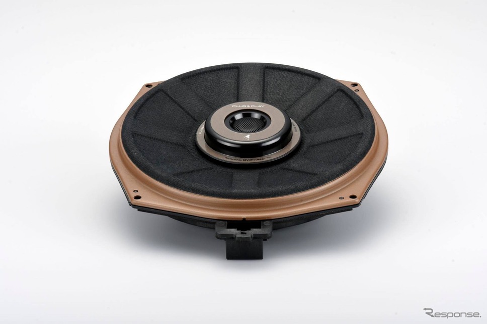ビーウィズがBMW/MINIの純正交換型のサブウーファーモジュール「PLUG&PLAY BMWSUB/01」を新発売