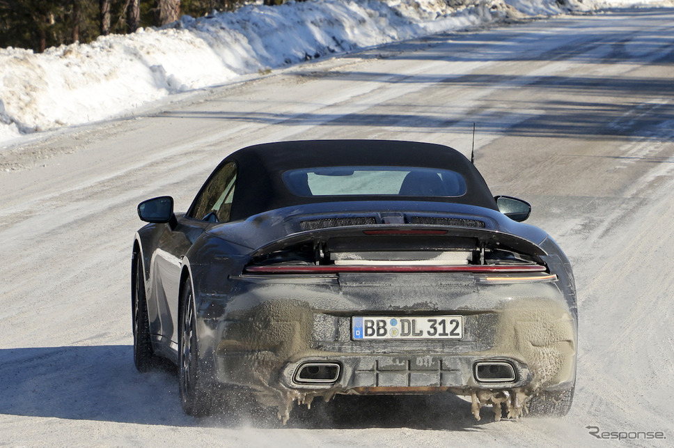 ポルシェ 911 カブリオレ 改良新型（スクープ写真）《APOLLO NEWS SERVICE》