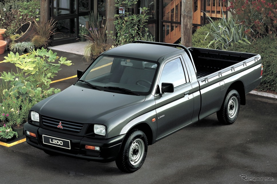 3代目三菱トライトン（1995年）。市場によってはL200の車名を持つ《写真提供 三菱自動車》