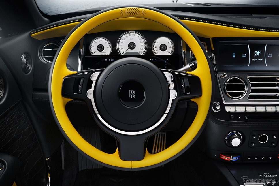 ロールスロイス「ブラック・バッジ・レイス・ブラック・アロー・コレクション」《photo by Rolls-Royce》