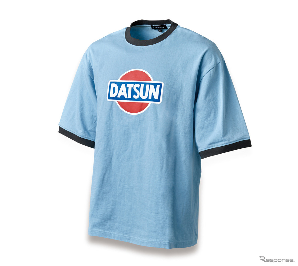 ビッグシルエットTシャツ DATSUN・ダットサン《写真提供:日産自動車》