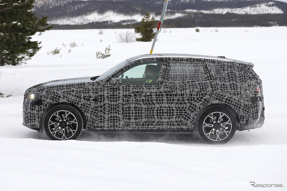BMW X3 M40i 次期型プロトタイプ(スクープ写真)《APOLLO NEWS SERVICE》