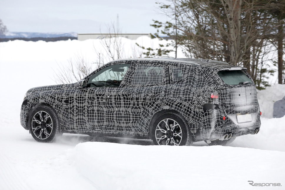BMW X3 M40i 次期型プロトタイプ(スクープ写真)《APOLLO NEWS SERVICE》