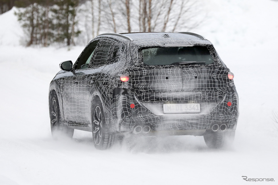 BMW X3 M40i 次期型プロトタイプ(スクープ写真)《APOLLO NEWS SERVICE》