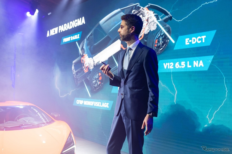 ランボルギーニ・レヴエルト(ミラノデザインウィーク2023)《photo by Lamborghini》