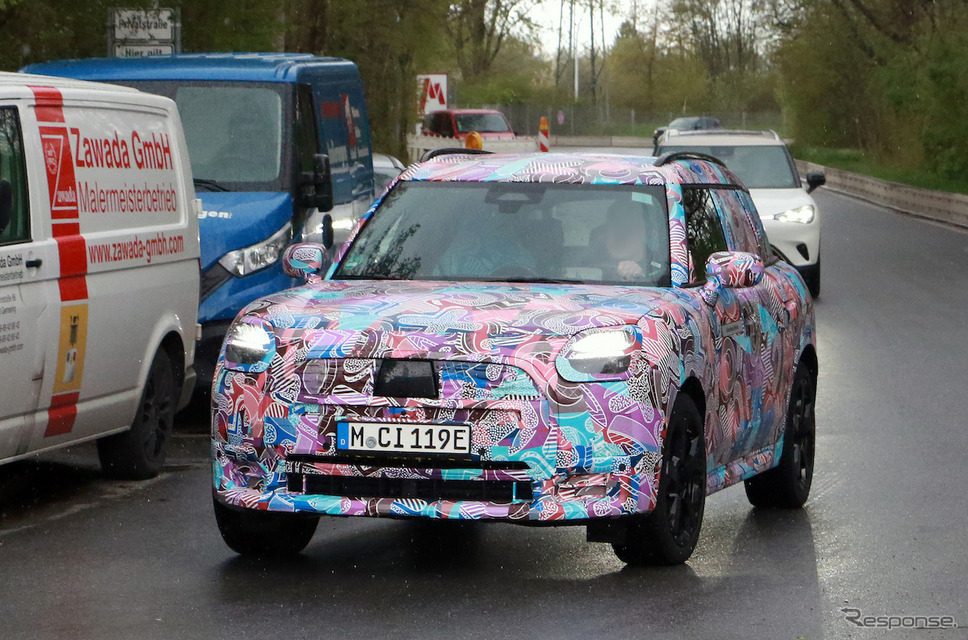 MINI クロスオーバーEV 次期型プロトタイプ（スクープ写真）《APOLLO NEWS SERVICE》