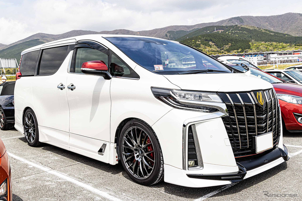 トヨタ アルファード×レイズ ホムラ2×9Plus《写真撮影 宮越孝政》