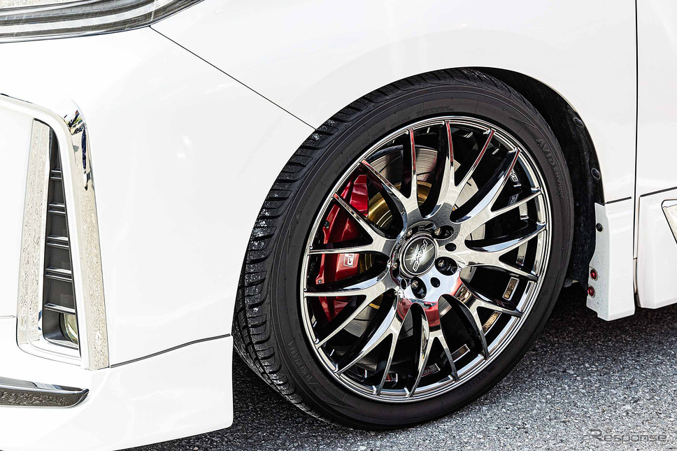トヨタ アルファード×レイズ ホムラ2×9Plus《写真撮影 宮越孝政》