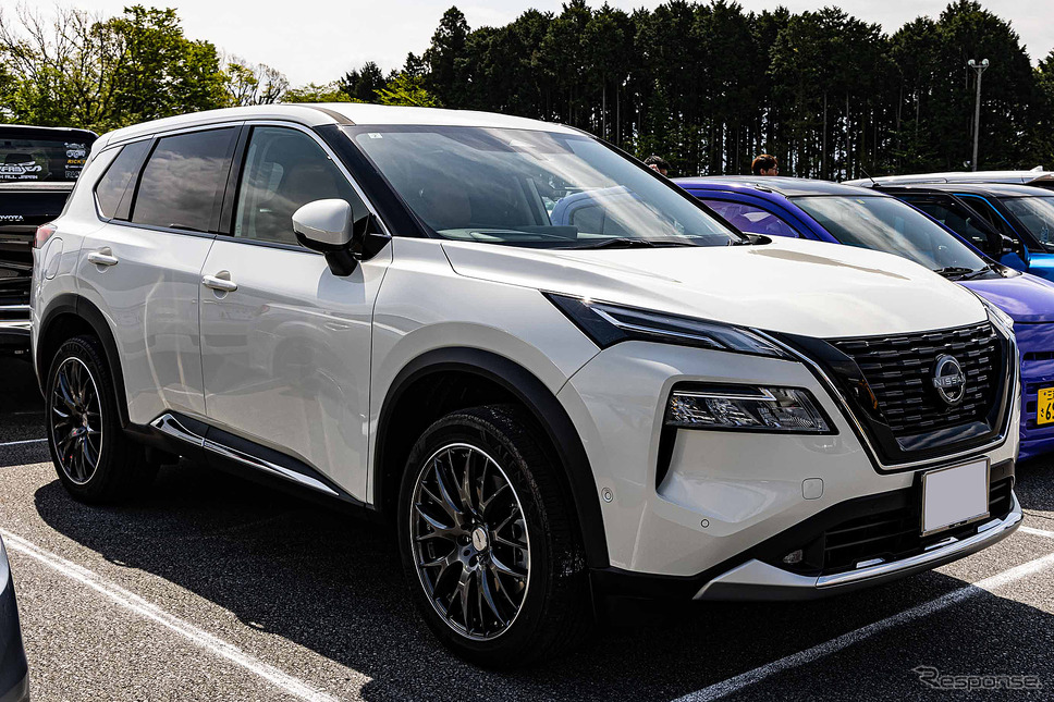 ニッサン エクストレイル×レイズ ホムラ2×9Plus《写真撮影 宮越孝政》