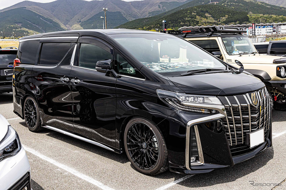 トヨタ アルファード×レイズ ホムラ2×10BD《写真撮影 宮越孝政》