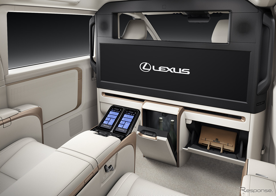 レクサス LM 新型の4人乗り仕様(プロトタイプ)《Photo by LEXUS》