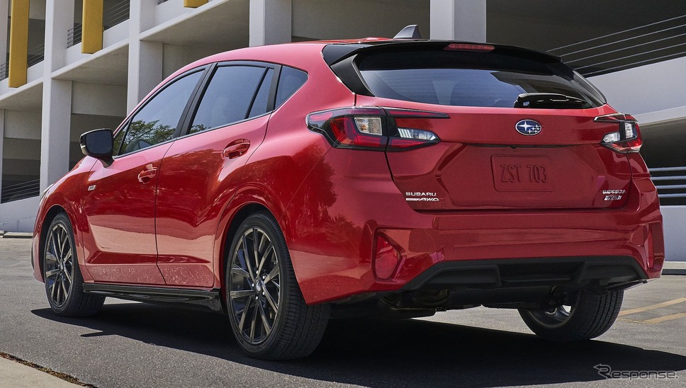 スバル ・インプレッサ 新型の「RS」(米国仕様)《photo by SUBARU》